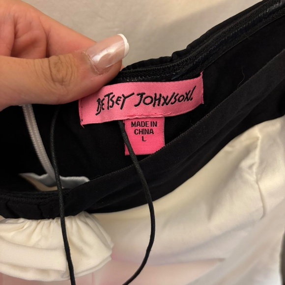 nwt, unworn - betsey johnson adoria rose mini dress - white black - size L - Picture 6 of 6